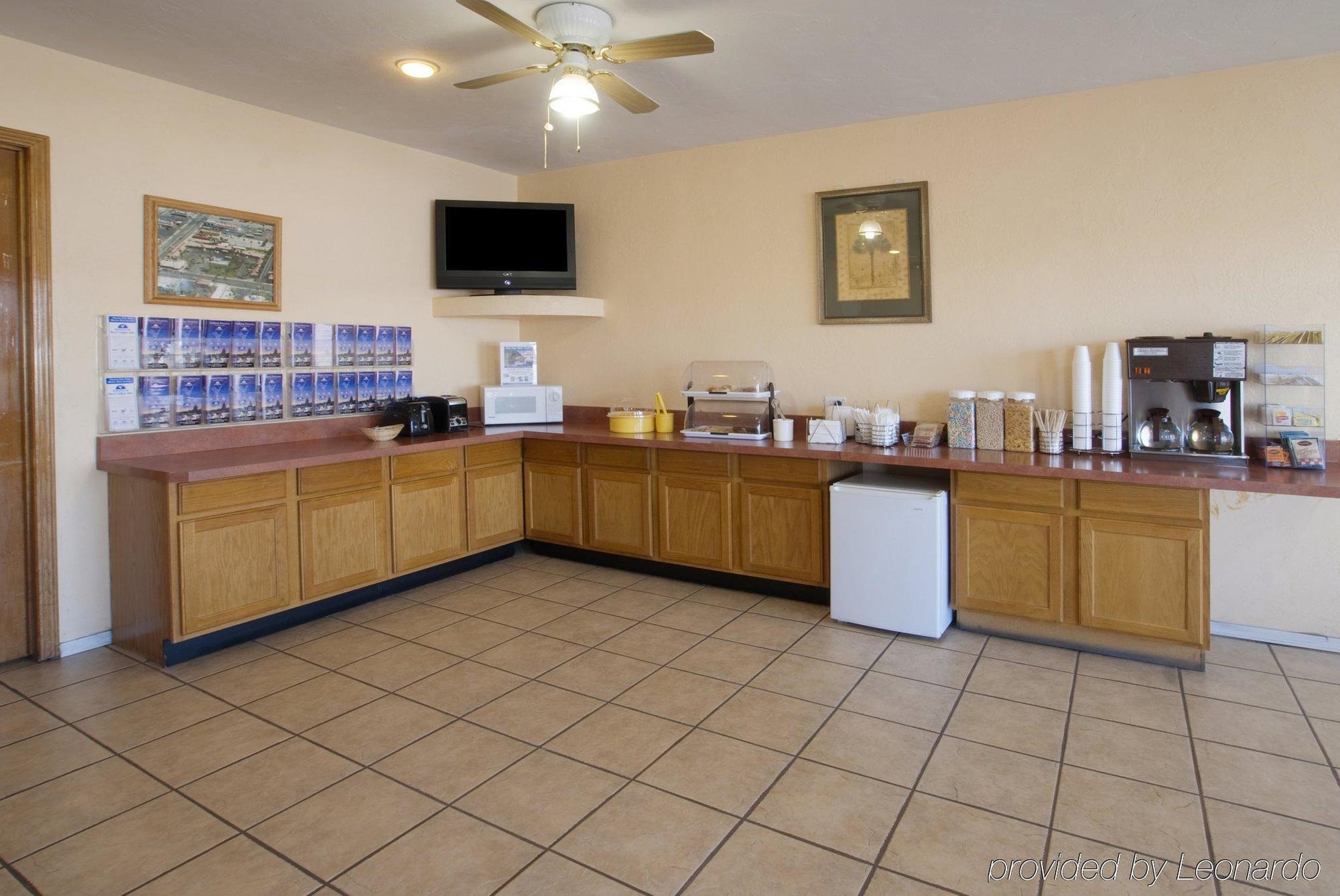 Red Roof Inn Blythe Restaurant photo